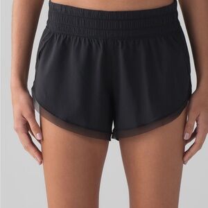 Lululemon Anew Short (4" )
Black Size 6